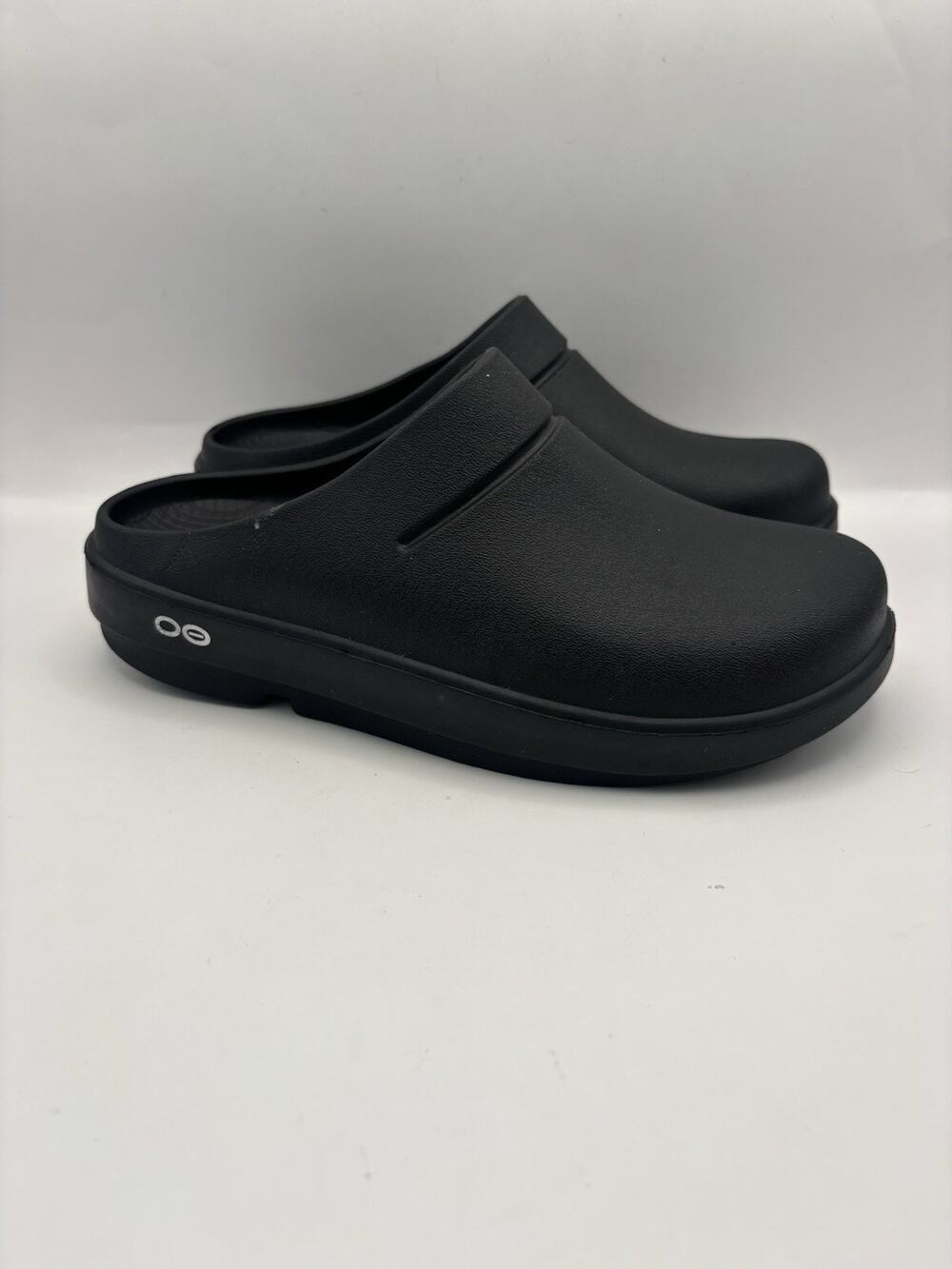 OOFOS Oocloog Black Clogs Women Size 6
